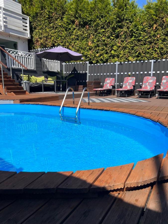 O&W Ferienhaus Mit Pool Naehe Nuerburgring, Adenau Ngoại thất bức ảnh